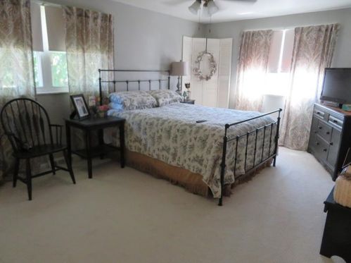 114 Woodstone Ln, New Kensington PA  15068-4642 exterior