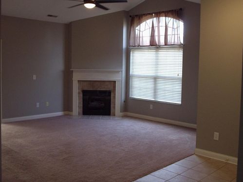 950 Villas Dr, Pataskala OH  43062-8044 exterior