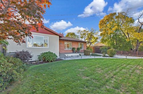 1640 Kentfield Ave, Redwood City CA  94061-2706 exterior