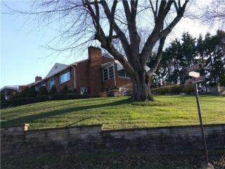 5006 Parkvue Dr, Pittsburgh, PA 15236-2055