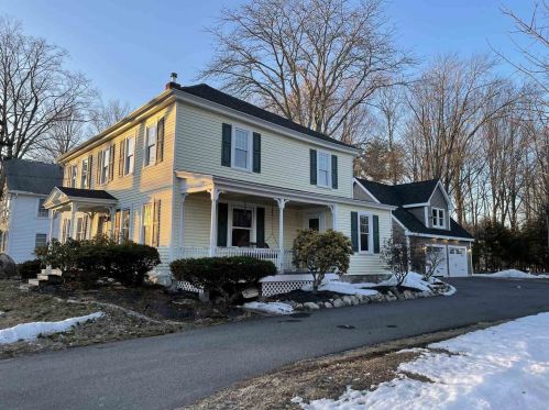 197 Main St, Hampstead, NH 03841-2089