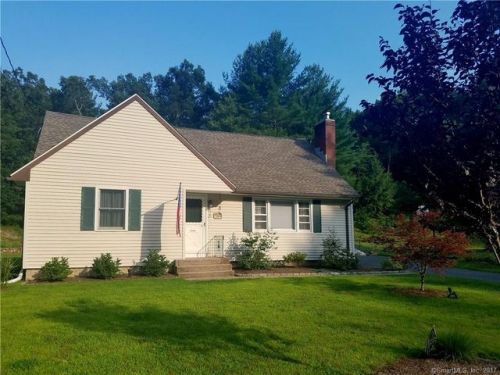 11 Deerwood Dr, Granby, CT 06035-2014