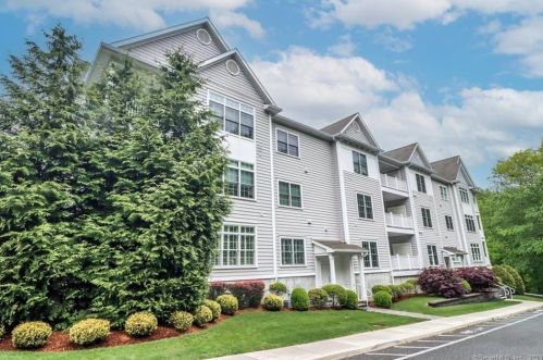 113 Stillwater Cir, Brookfield Center, CT 06804