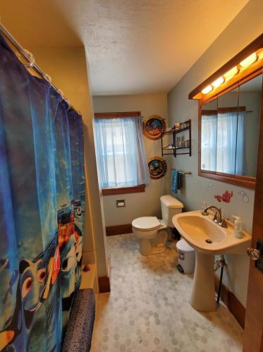 1417 Main St, Watertown WI  53094-4031 exterior