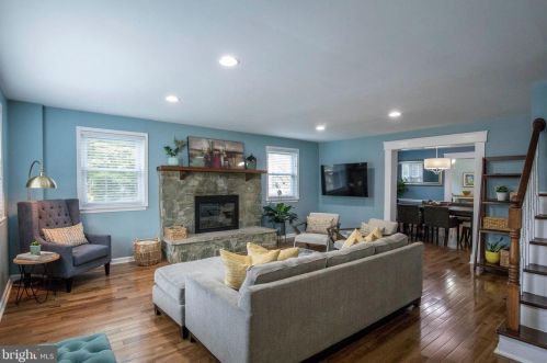 600 Hazelwood Rd, Ardmore, PA 19003-1818