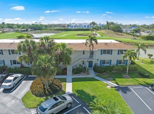 295 Winners Cir, Naples, FL 34112-3127