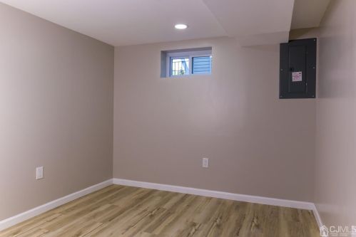 178 Louis Pl, Iselin NJ  08830-1236 exterior