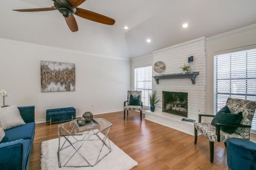 430 Country Side Ln, Richardson TX  75081-5530 exterior