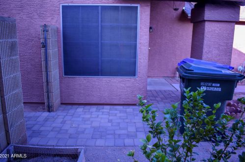 1725 Darrel Rd, Phoenix, AZ 85041-6630