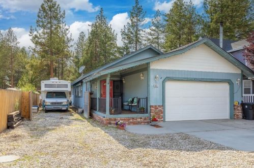 901 Myrtle Ave, Big Bear City, CA 92314-9790