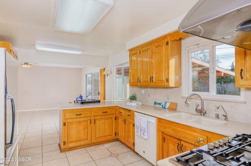 4675 Basque Dr, Santa Maria CA  93455-3948 exterior