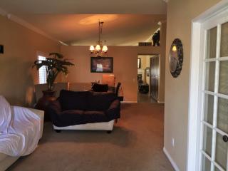 39251 Cardiff Ave, Murrieta CA  92563-3801 exterior