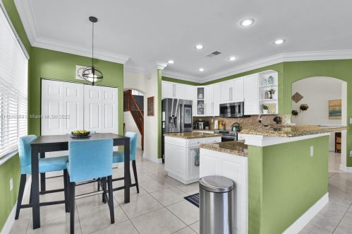 18856 23rd Pl, Hollywood FL  33029-5340 exterior