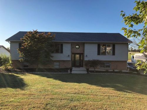 102 Cedar Dr, Berea, KY 40403-9675