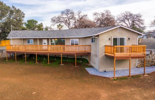 196 Riverview Dr, Oroville, CA 95966-9425