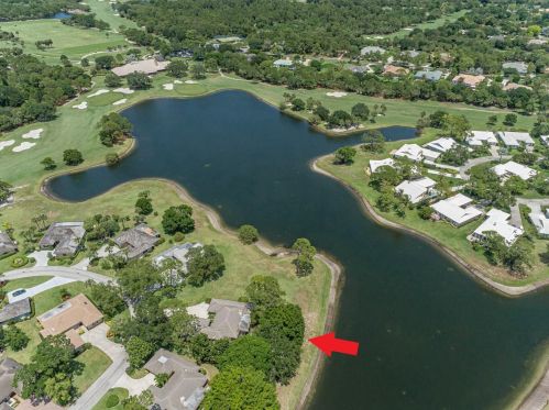 126 Prestwick Cir, Vero Beach, FL 32967-7517