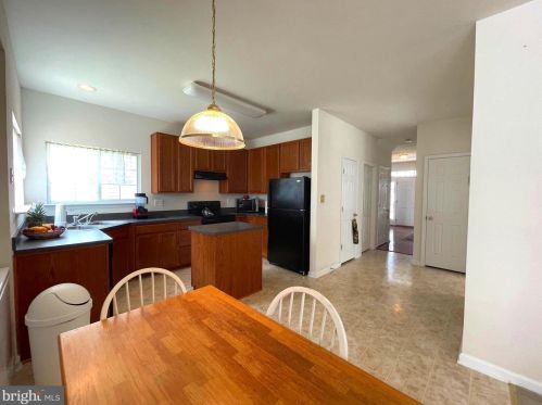 35 Colonial Dr, Charles Town WV  25414-4494 exterior