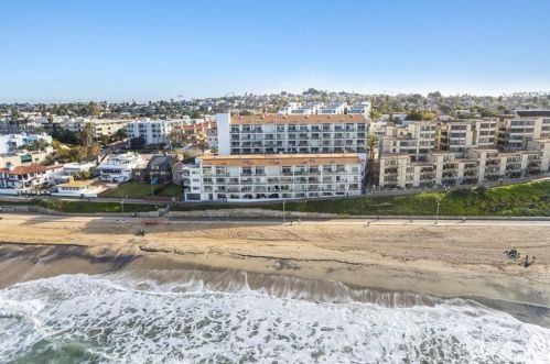 615 Esplanade, Redondo Beach CA  90277-4131 exterior