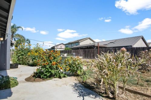 1139 Duck Blind Cir, Newman CA  95360-1744 exterior