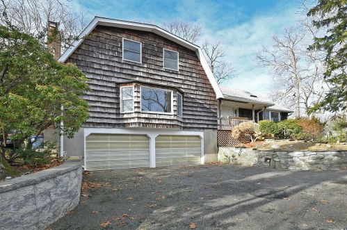 60 Rinaldo Rd, Northport, NY 11768-2204