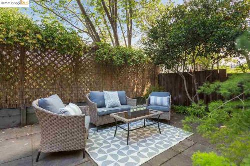 1529 Hearst Ave, Berkeley CA 94703-1218 exterior