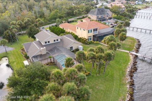 3616 Indian Riv Dr, Cocoa FL 32926-8705 exterior