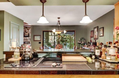 13943 Greenhorn Rd, Grass Valley CA  95945-8484 exterior