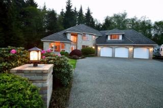 1024 Fairway Dr, Ocosta, WA 98520-7045