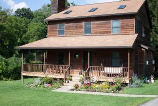 573 Walnut St, Howard, PA 16841-3503