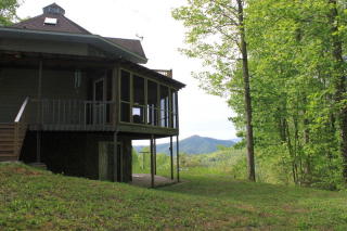 361 Swan Dr, Topton, NC 28781