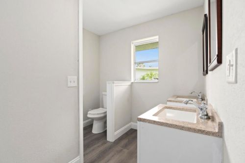 3331 Monte Vista St, Fort Pierce FL  34952-6122 exterior