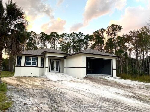 3045 Wilson Blvd, Naples, FL 34120-1343