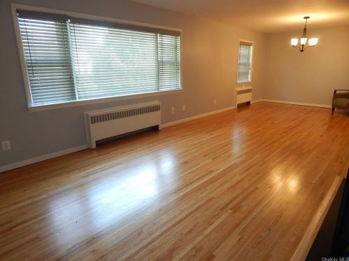 105 Jackson Ave, New Rochelle NY  10803-3105 exterior