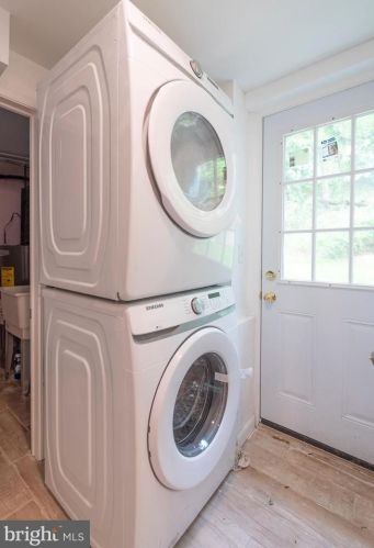 15 Cedar Hollow Rd, Paoli PA  19301-1739 exterior