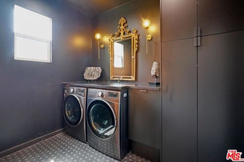 4552 Ethel Ave, North Hollywood CA  91605-4703 exterior