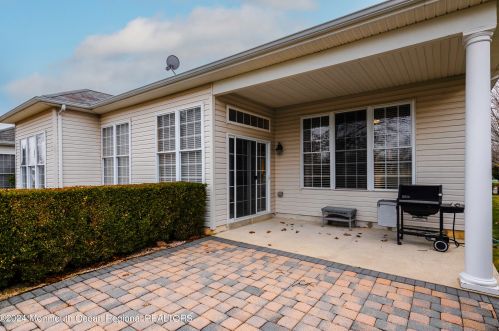 3 Shoal Rd, Jackson Twp NJ  08527-4025 exterior