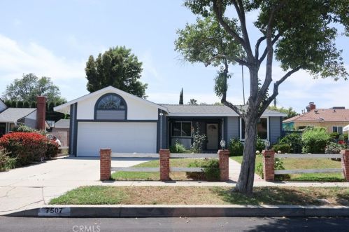7507 Paso Robles Ave, Van Nuys, CA 91406-2616