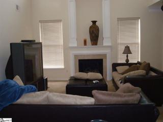 100 Bells Creek Dr, Simpsonville SC  29681-4294 exterior