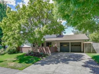 811 19th St, Mcminnville, OR 97128-3109