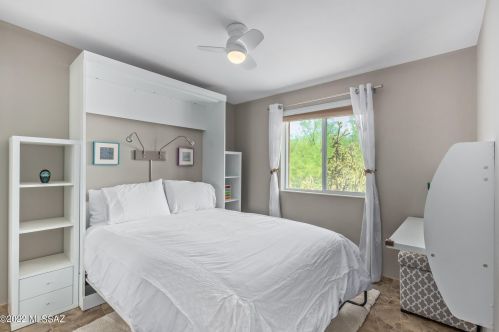 3721 Tres Lomas Dr, Tucson AZ 85749-9418 exterior