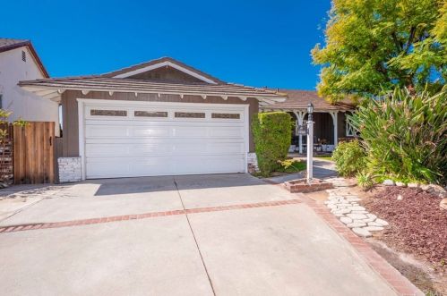 1060 Wingate St, Covina, CA 91724-2405