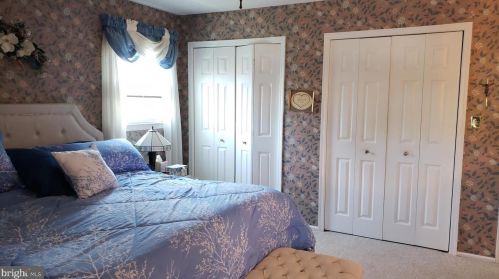 11 Mint Leaf Dr, Trenton NJ 08690-2217 exterior