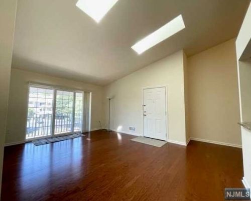 919 Juniper Way, Mahwah NJ  07430-3466 exterior