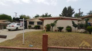 2704 Lynwood St, Bakersfield, CA 93306-4738