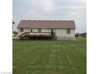 6182 Leroy Rd, West Clarksfield, OH 44889-9432