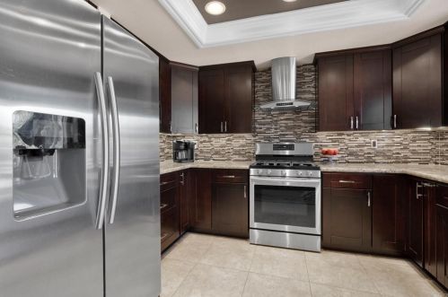 10121 Paseo Palmas Dr, Lakeside CA  92040-2342 exterior