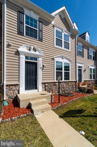 1732 Rockledge Ter, Woodbridge, VA 22192-2508