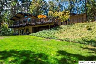 895 Carpathian Dr, Corvallis, OR 97330-9560