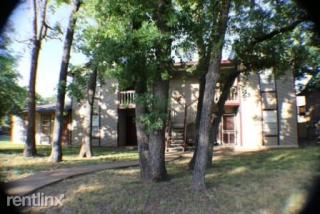 2410 Bosque Dr, College Station TX  77845-5363 exterior