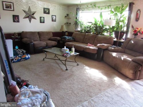 68 Pennypacker Dr, Collegeville PA  19473-1048 exterior